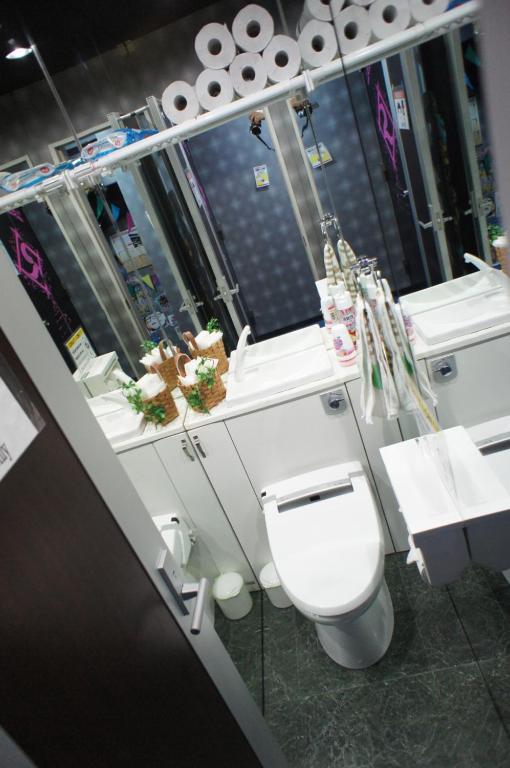 Hostel Base Point Osaka Exterior photo